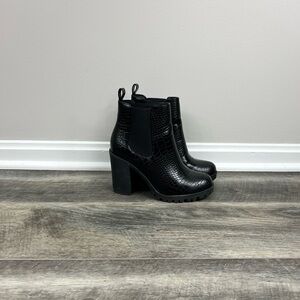 SODA‎ Black Snake Boots